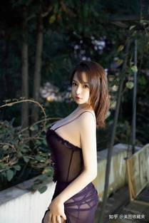 电影海报 - 深海迷踪